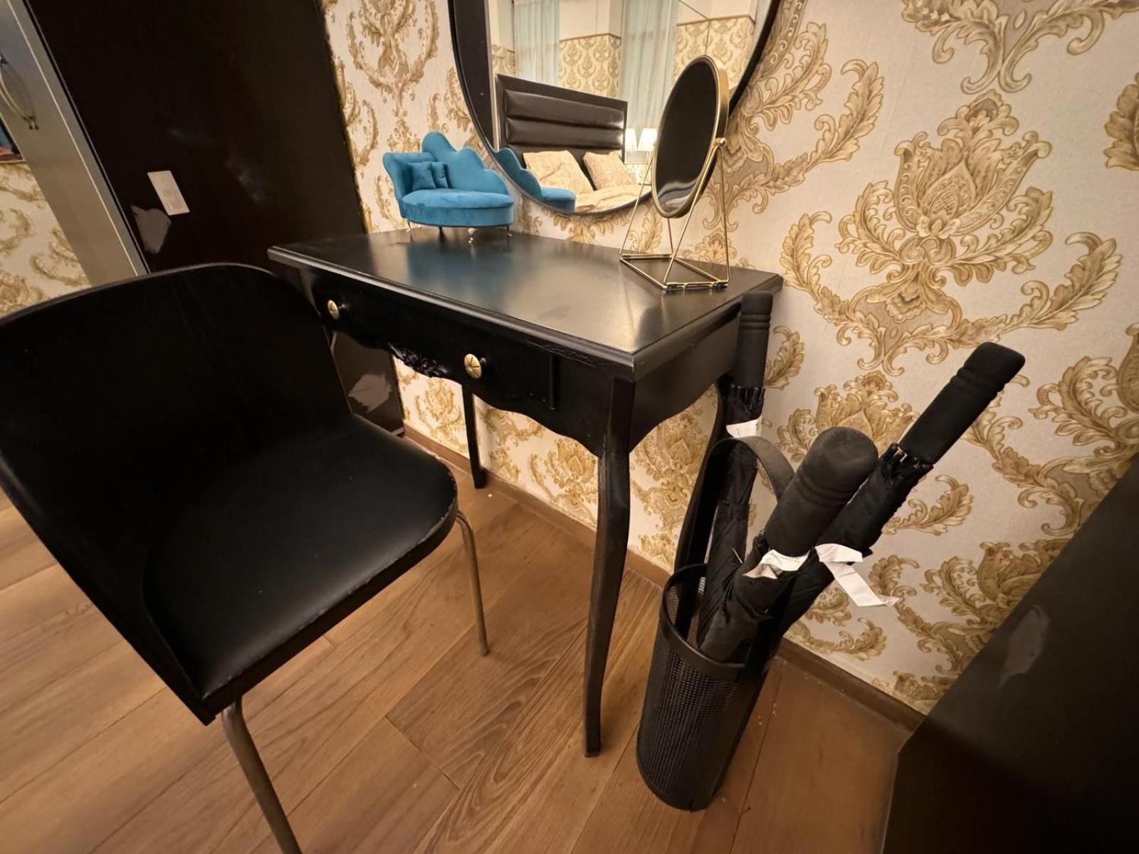 The King Suite With Balcony View Piata Romana Bukarest Exteriör bild