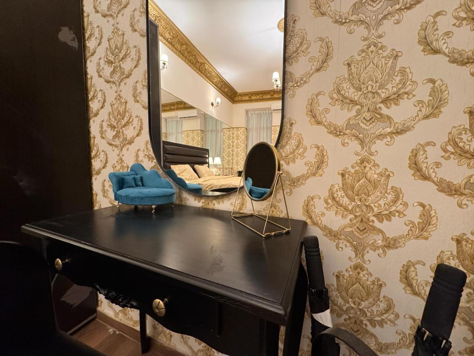 The King Suite With Balcony View Piata Romana Bukarest Exteriör bild